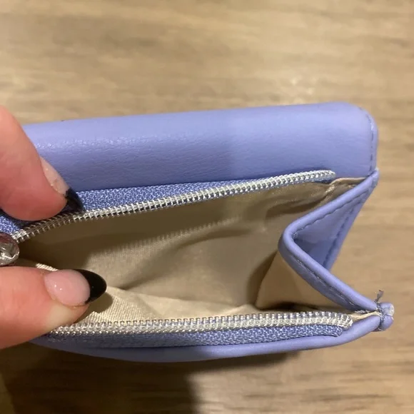 Lavender Wallet Made From Recyclable Materials - Picture 5 of 5